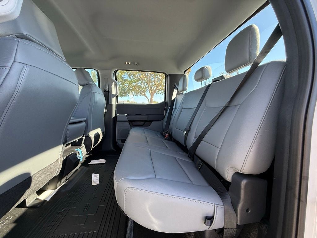 New 2026 Ford F250 XL w/ XL Chrome Package image 19