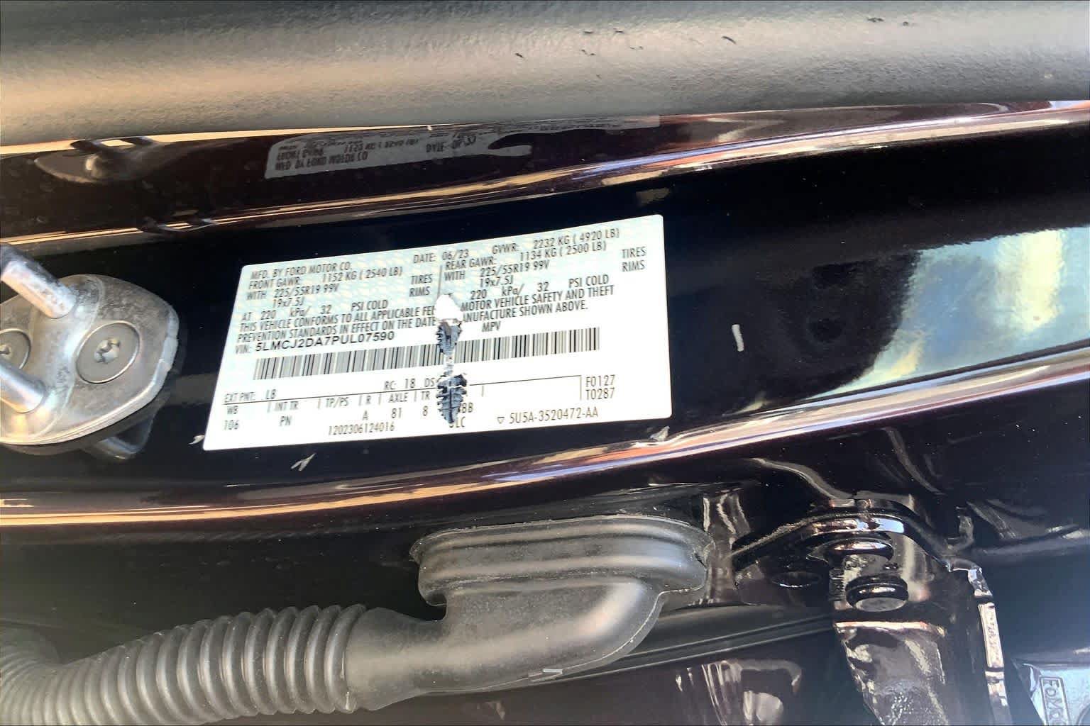Certified 2023 Lincoln Corsair Reserve AWD/4WD image 37