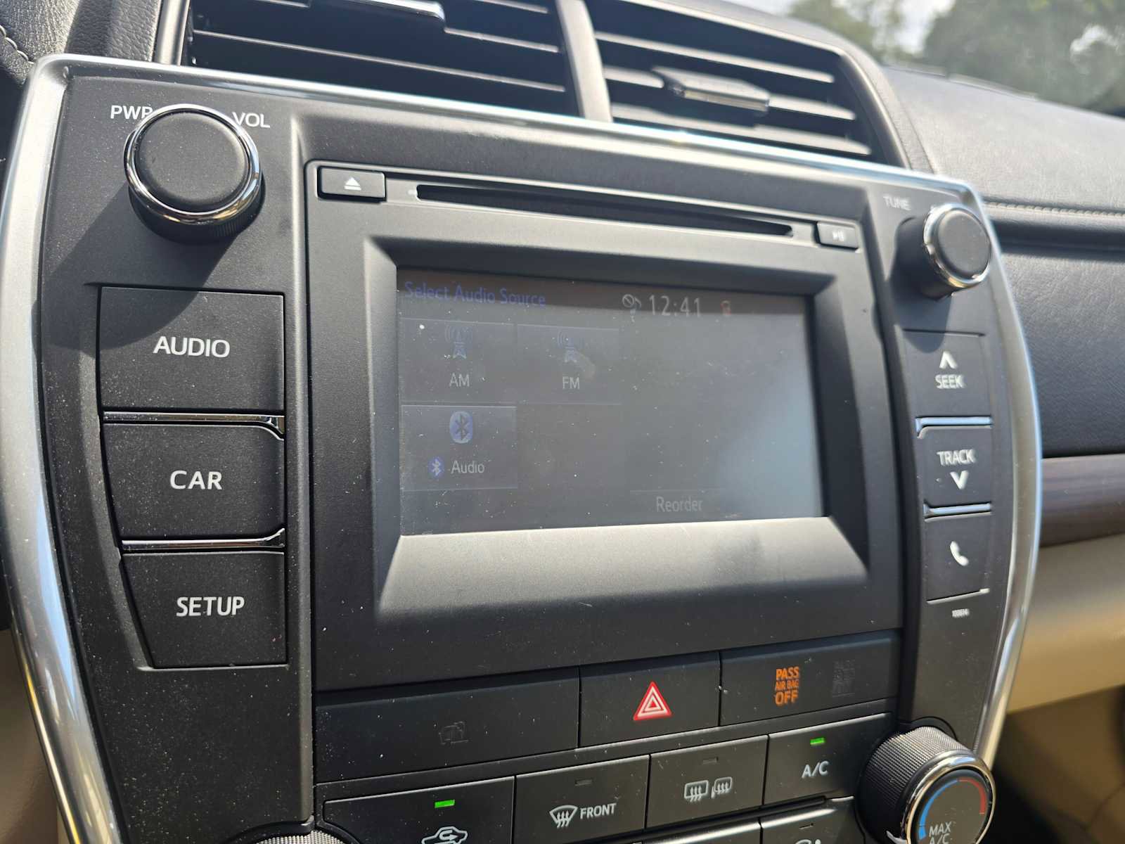 Used 2017 Toyota Camry LE image 28