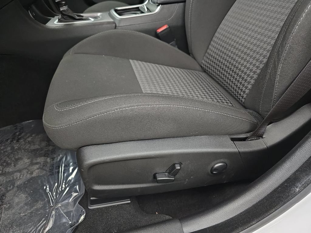 Used 2023 Dodge Charger Scat Pack RWD image 30