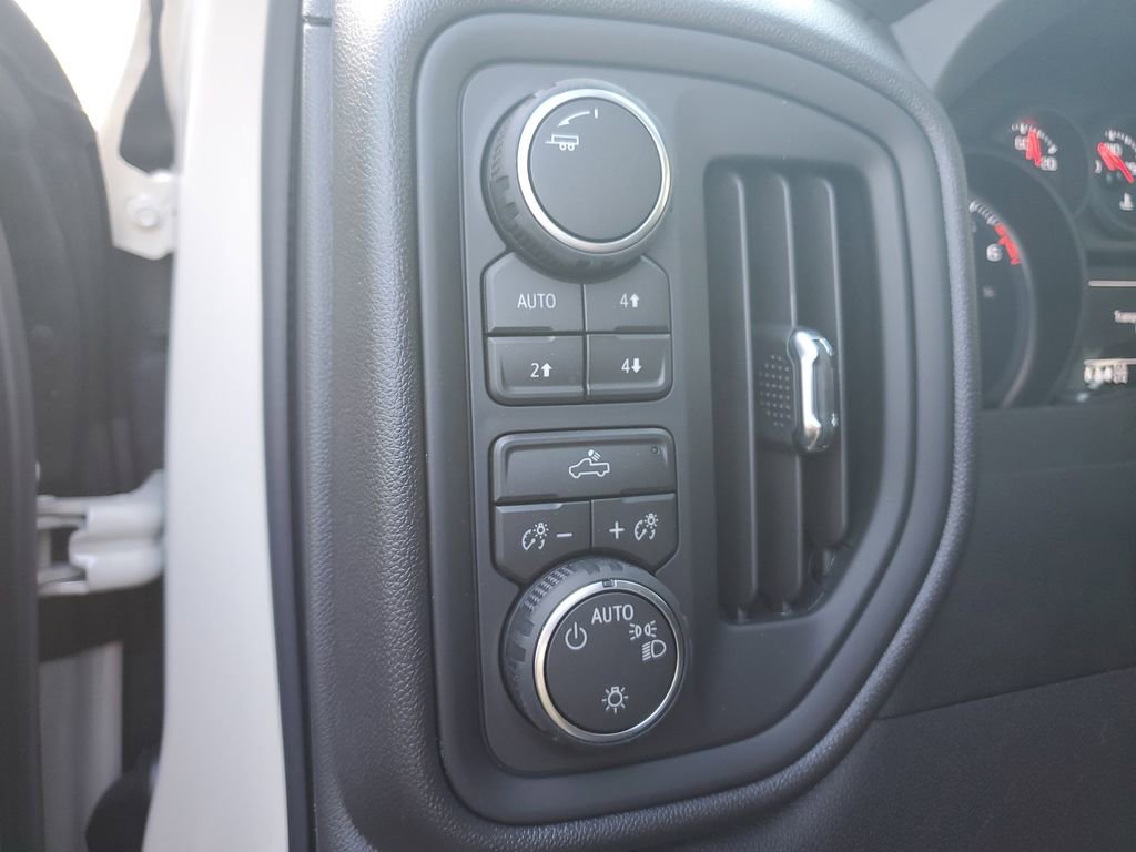 New 2026 Chevrolet Silverado 1500 Custom Trail Boss w/ Dark Appearance Package image 22