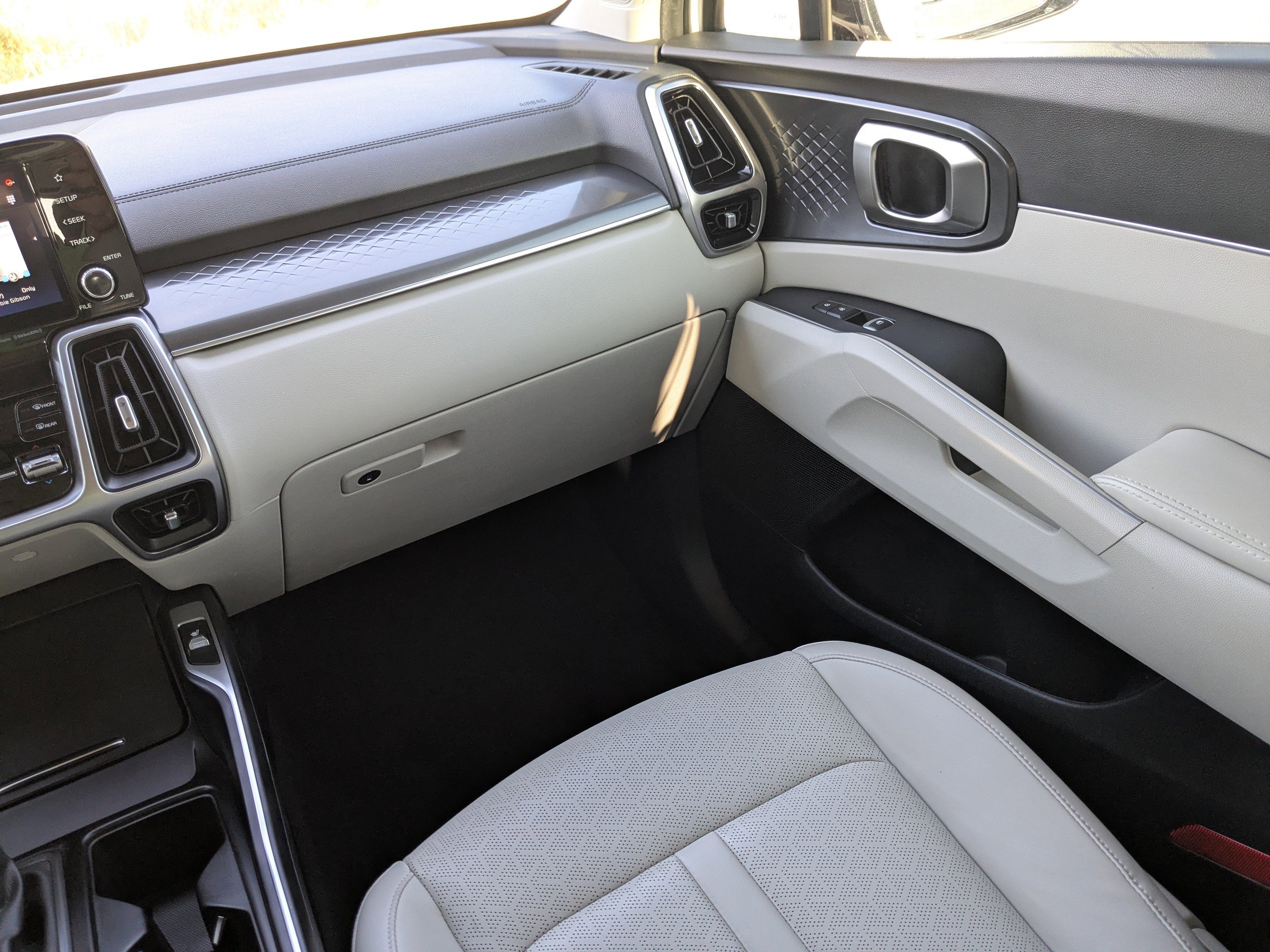 Used 2023 Kia Sorento S image 20