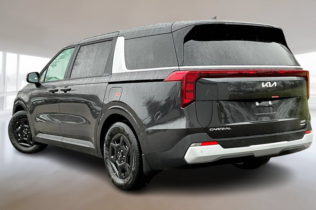 New 2026 Kia Carnival LX FWD image 3