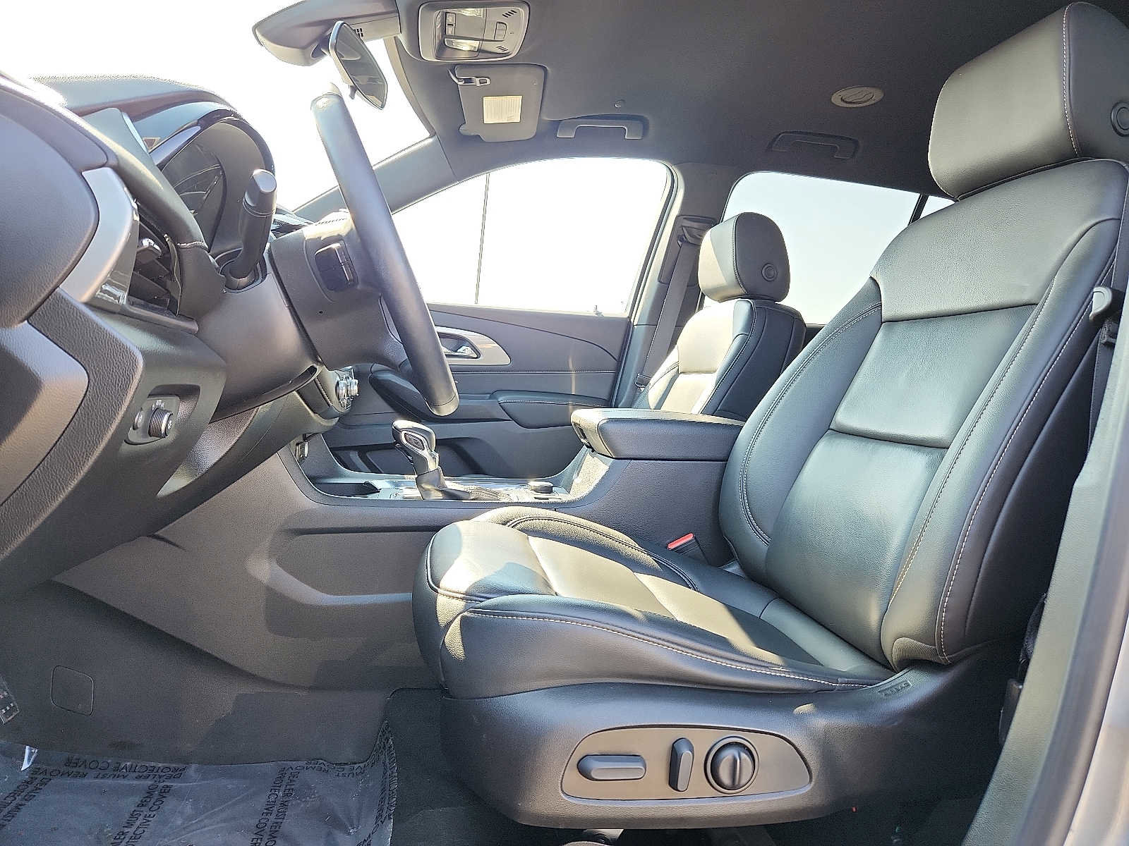 Used 2023 Chevrolet Traverse LT AWD/4WD image 13