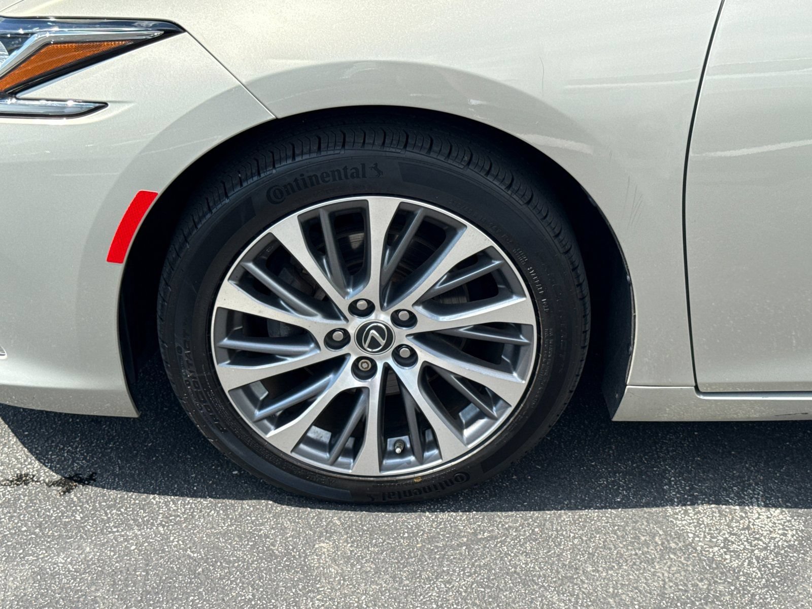 Used 2021 Lexus ES 300h w/ Premium Package FWD image 21