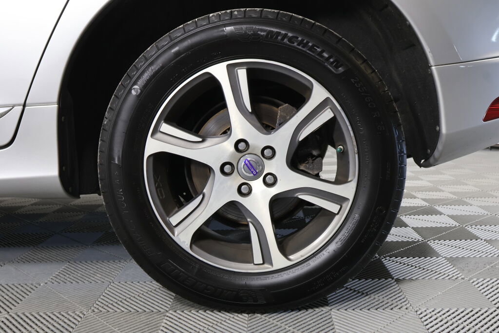 Used 2015 Volvo XC60 T6 Platinum AWD/4WD image 8