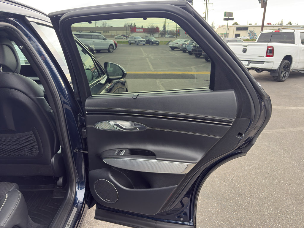 Used 2022 Genesis GV70 2.5T w/ Sport Prestige Package image 16