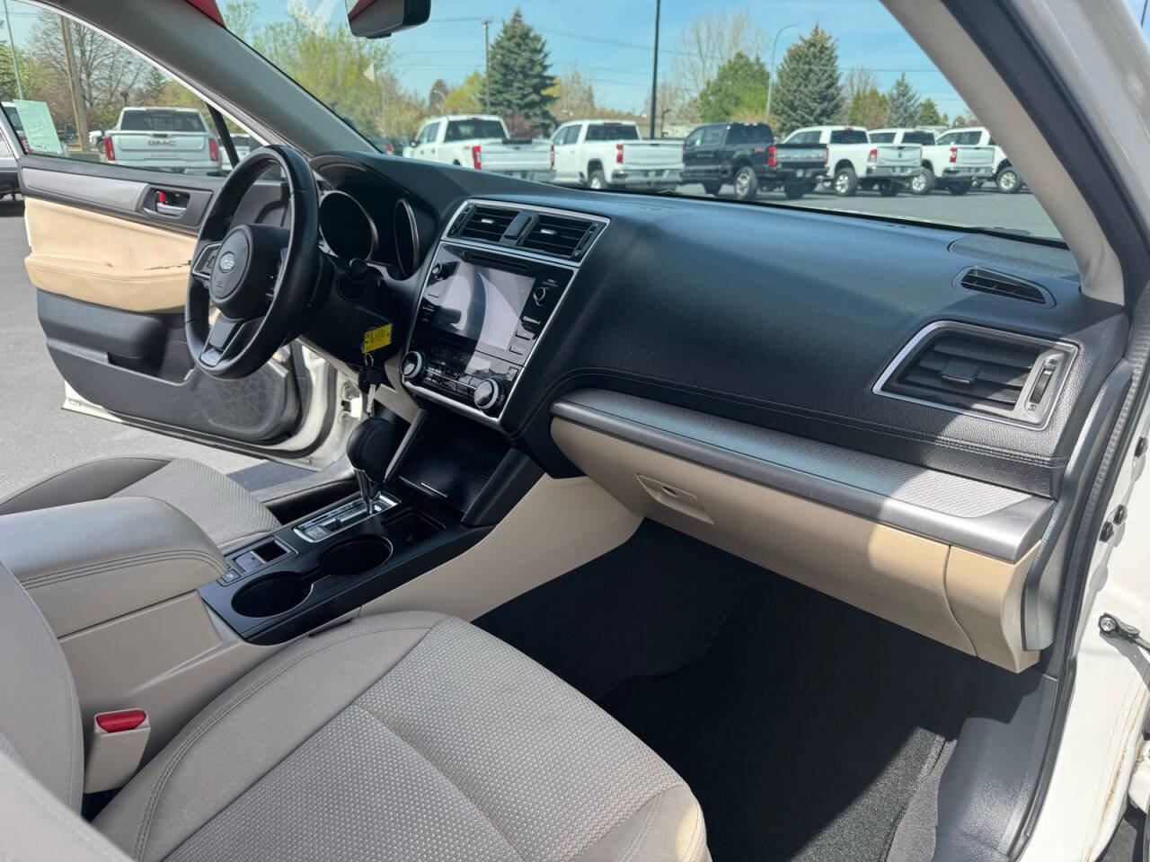 Used 2019 Subaru Outback 2.5i Premium AWD/4WD image 36