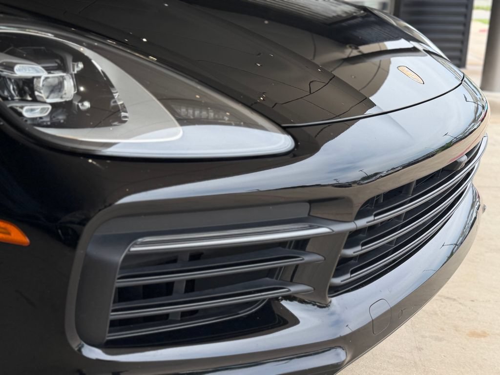 Certified 2023 Porsche Cayenne AWD/4WD image 11