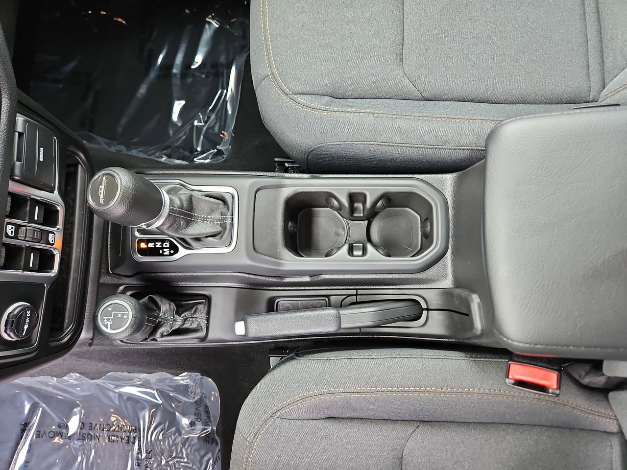 New 2025 Jeep Gladiator Sport image 30