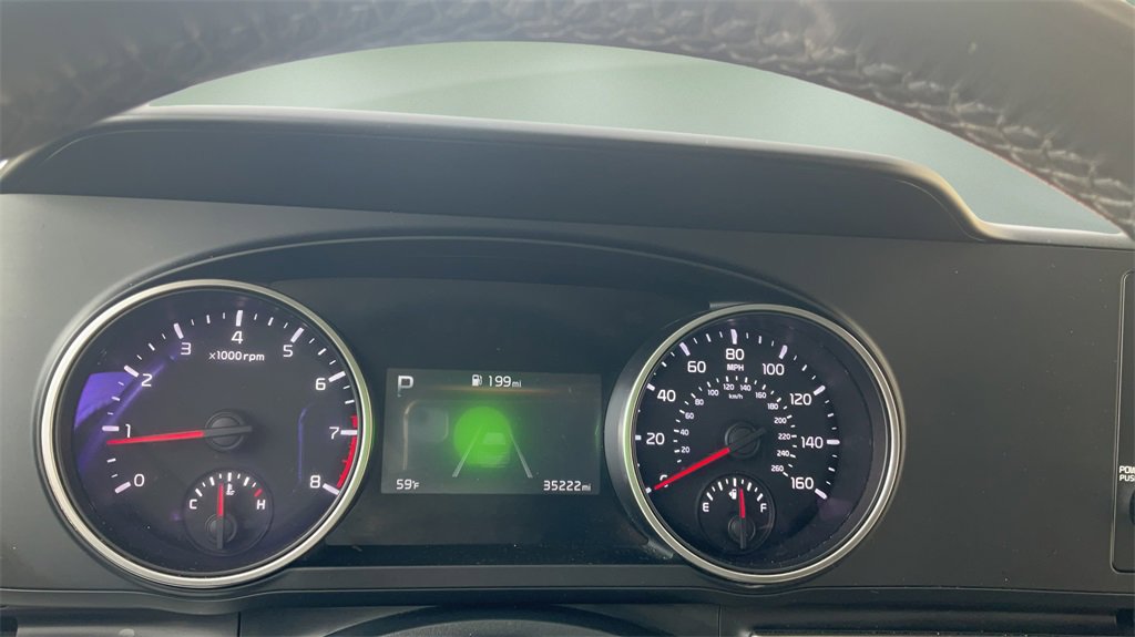 Used 2024 Kia Carnival LX image 19