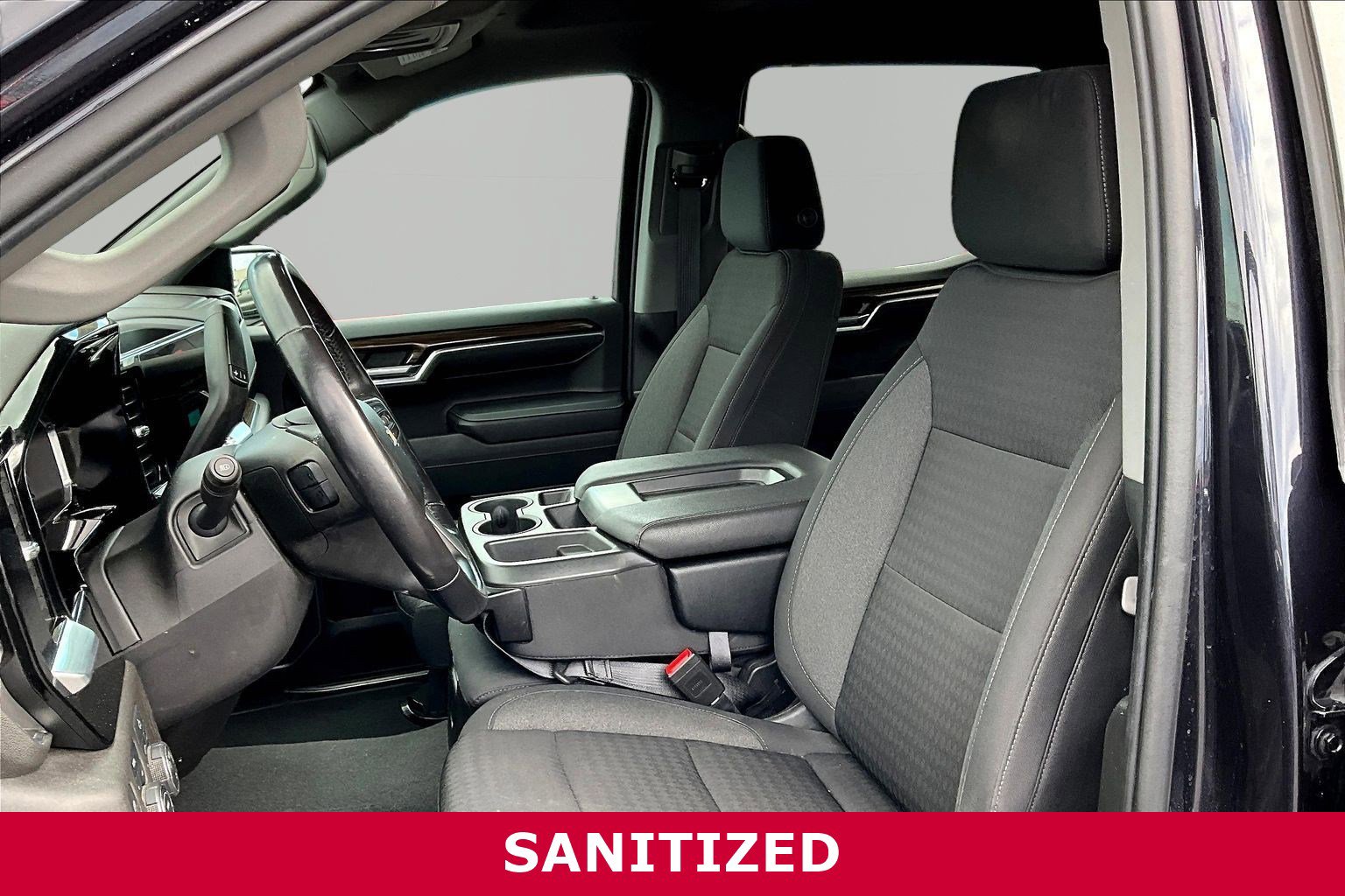 Used 2022 Chevrolet Silverado 1500 LT AWD/4WD image 19