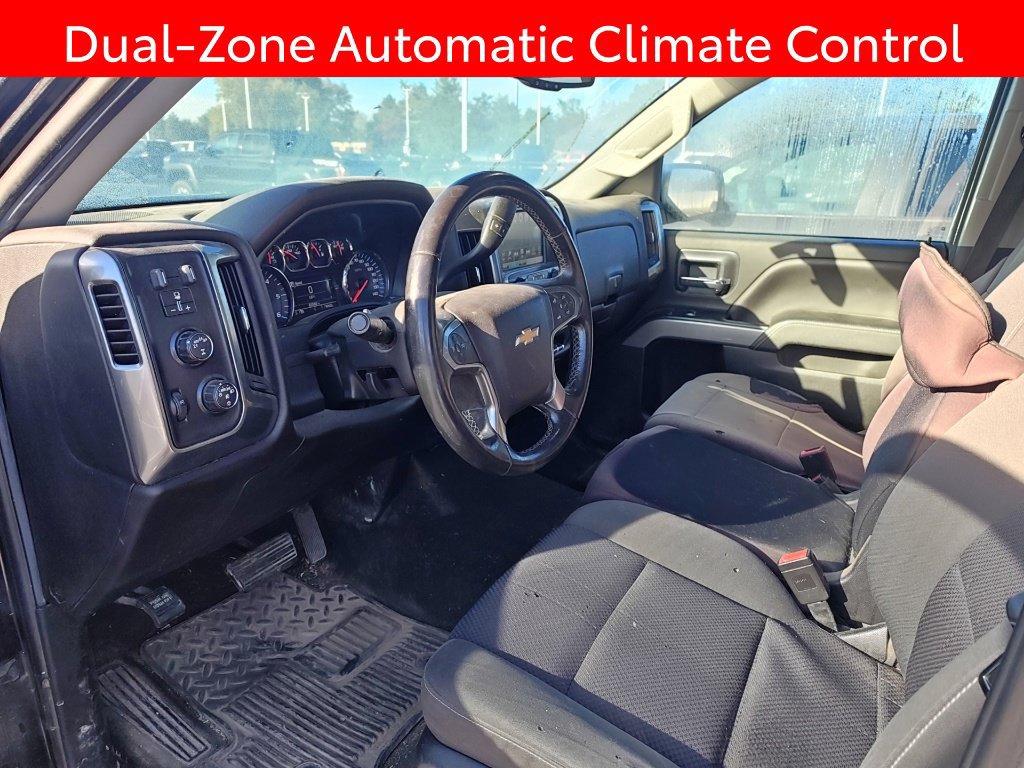 Used 2018 Chevrolet Silverado 1500 LT w/ Midnight Edition AWD/4WD image 8