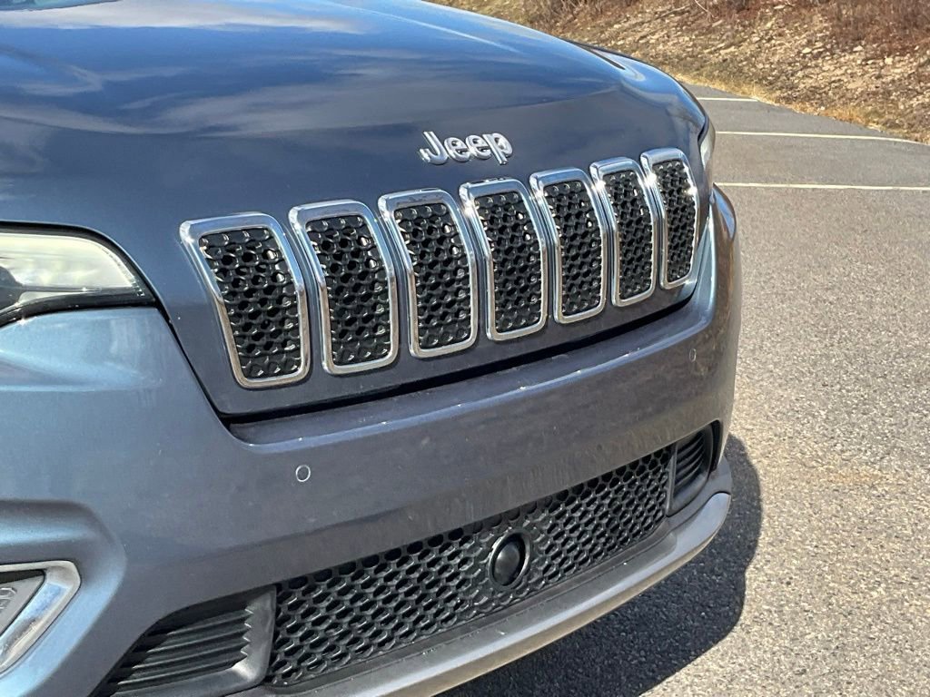 Used 2021 Jeep Cherokee Limited image 24