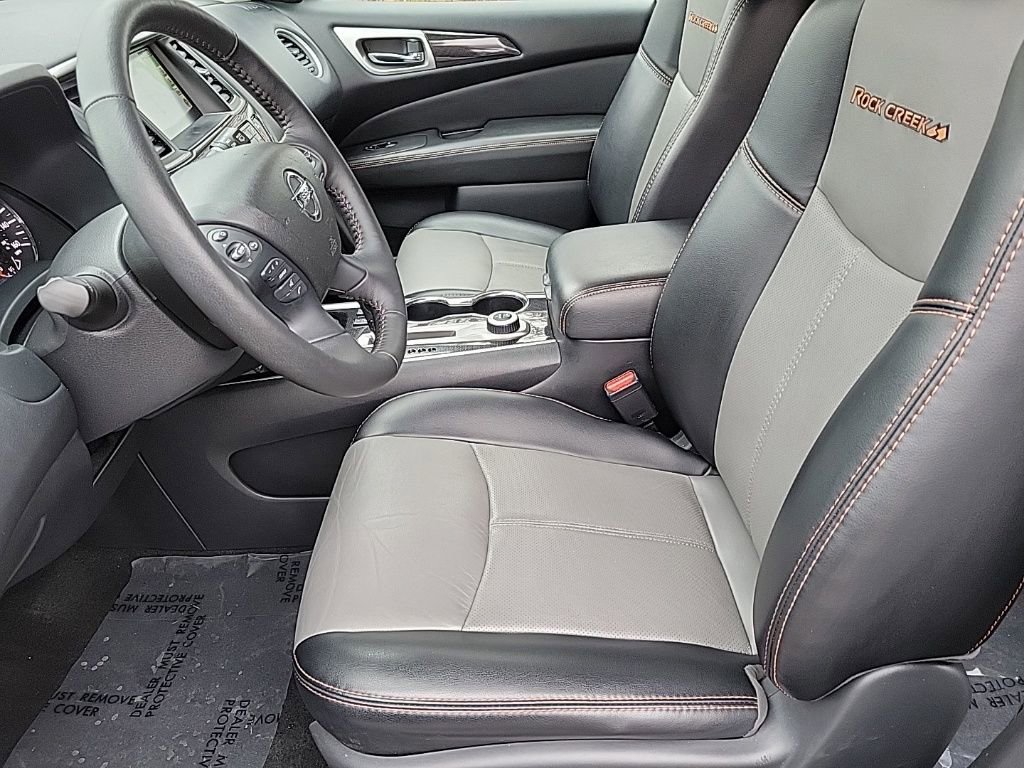 Used 2020 Nissan Pathfinder SL image 11