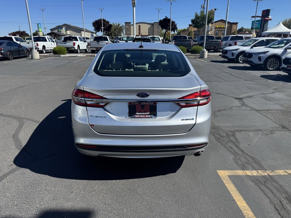 Used 2018 Ford Fusion S image 3