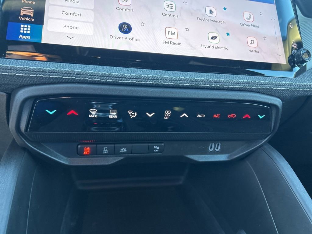 New 2026 Jeep Cherokee Laredo image 38