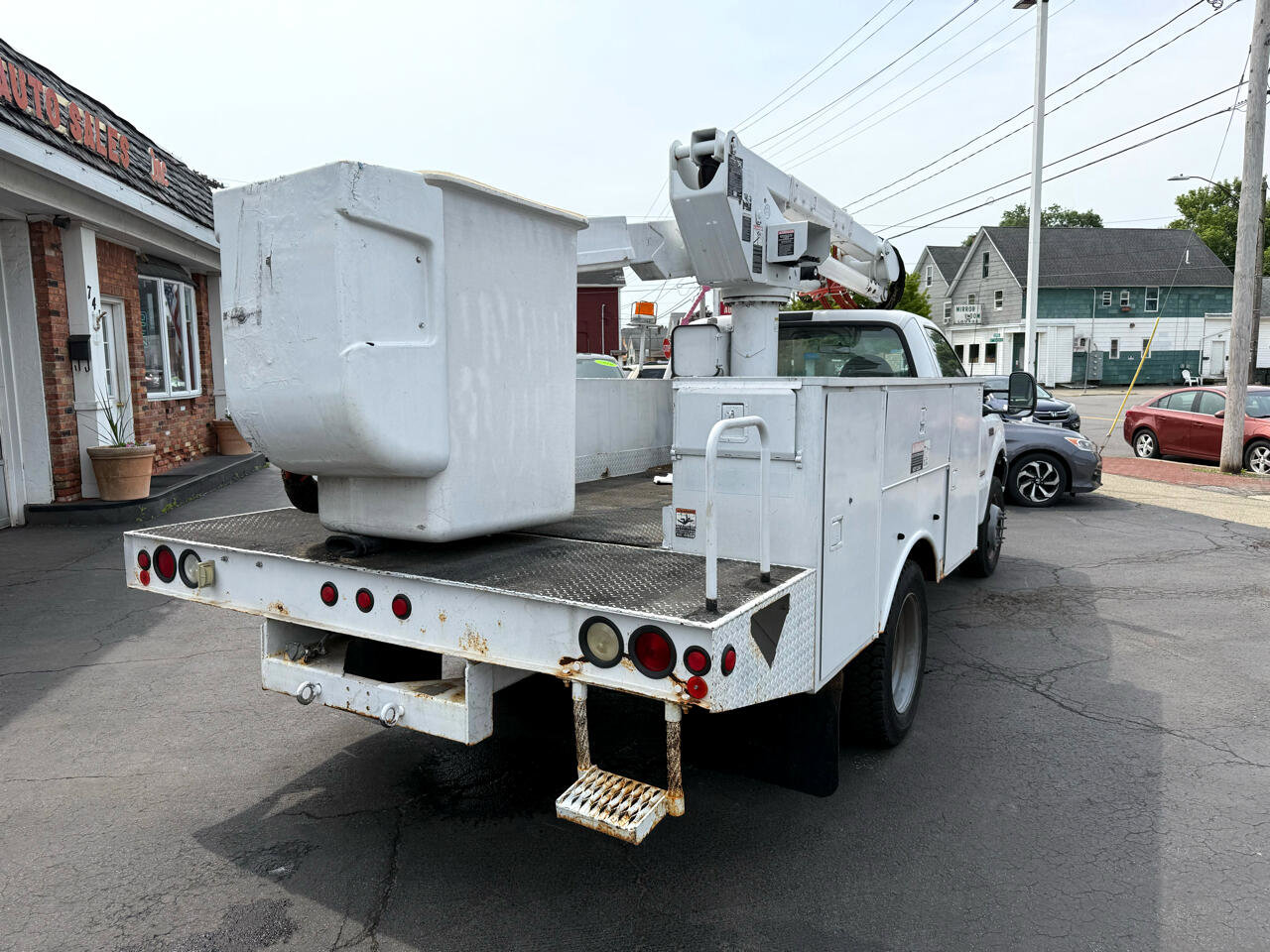 Used 2003 Ford F550 2WD Regular Cab Super Duty image 5