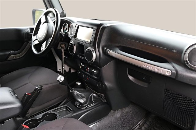 Used 2014 Jeep Wrangler Sport image 15