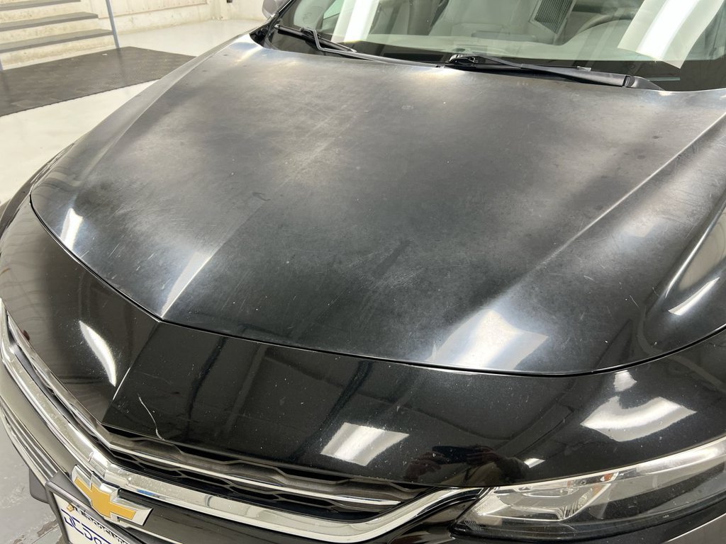 Used 2017 Chevrolet Malibu LT FWD image 28