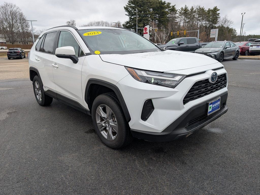 Used 2023 Toyota RAV4 XLE w/ Convenience Package AWD/4WD image 8