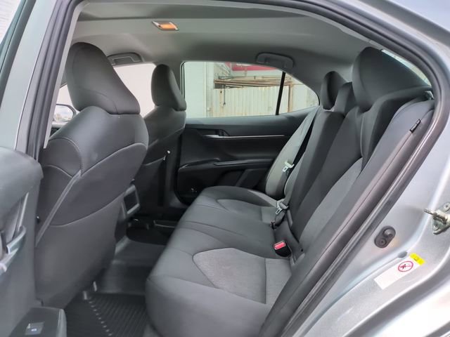 Used 2019 Toyota Camry LE image 13