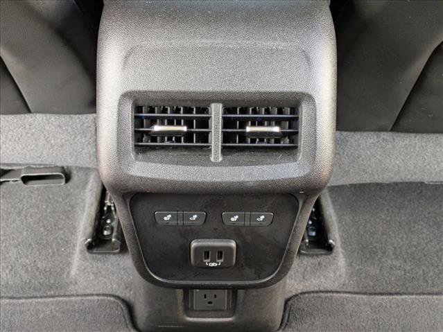 Used 2019 Chevrolet Equinox Premier image 17