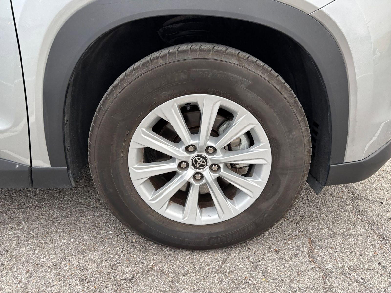 Used 2025 Toyota Grand Highlander FWD image 32