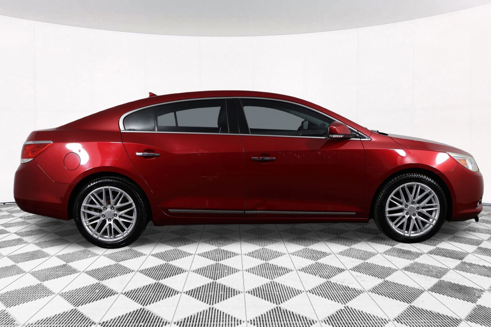 Used 2012 Buick LaCrosse Touring image 12