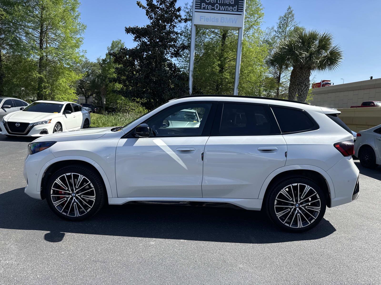 Used 2025 BMW X1 xDrive28i w/ M Sport Package AWD/4WD image 6