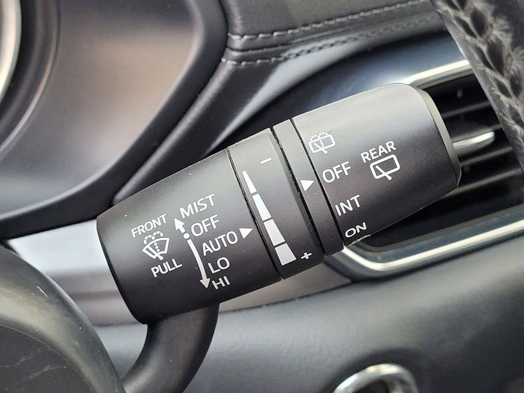 Used 2018 MAZDA CX-5 Touring image 13