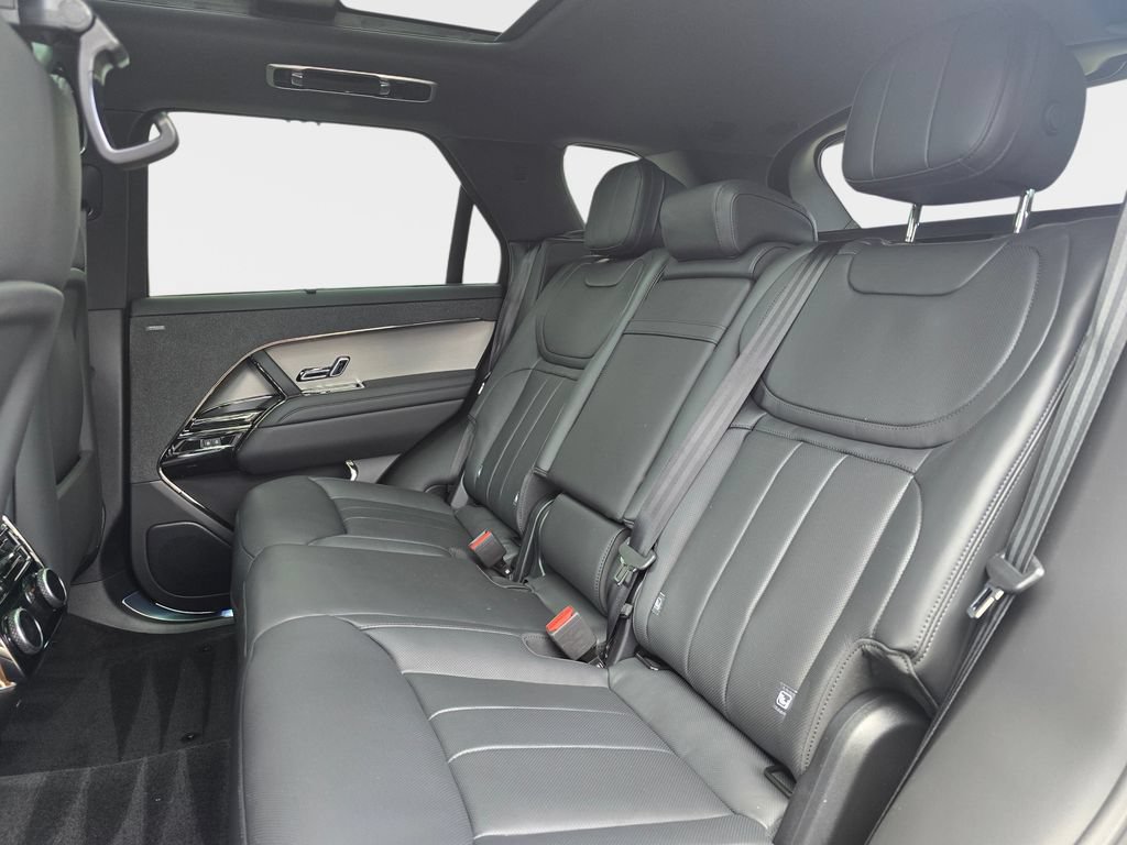 New 2026 Land Rover Range Rover Sport SE AWD/4WD image 14
