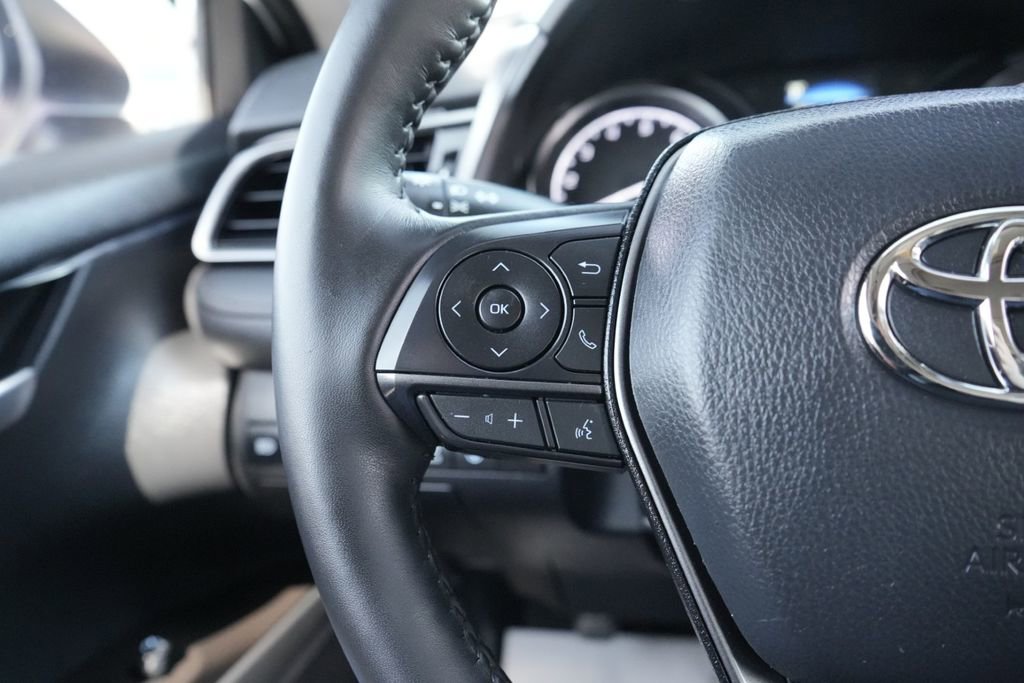 Used 2023 Toyota Camry SE w/ Cold Weather Package image 26