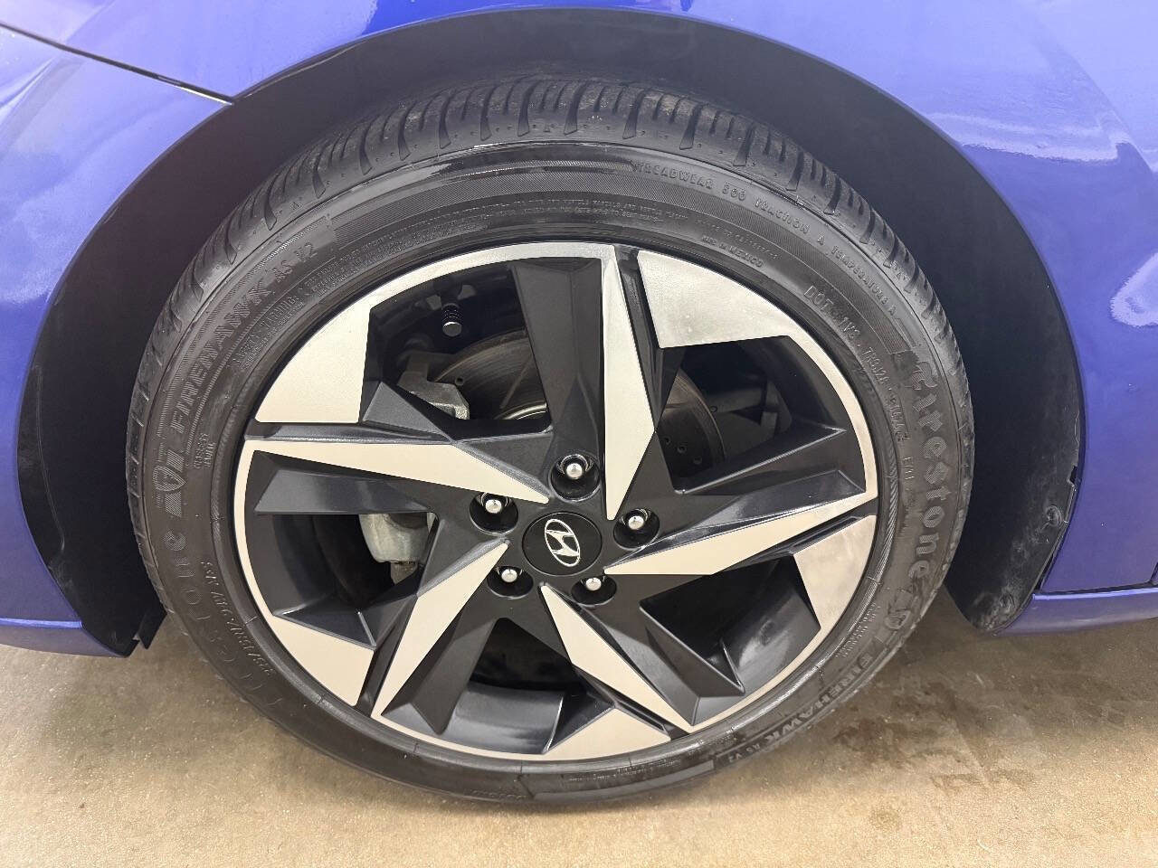 Used 2021 Hyundai Elantra Limited image 20