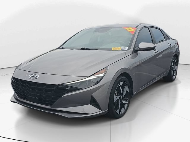 Used 2023 Hyundai Elantra SEL w/ Convenience Package FWD image 9