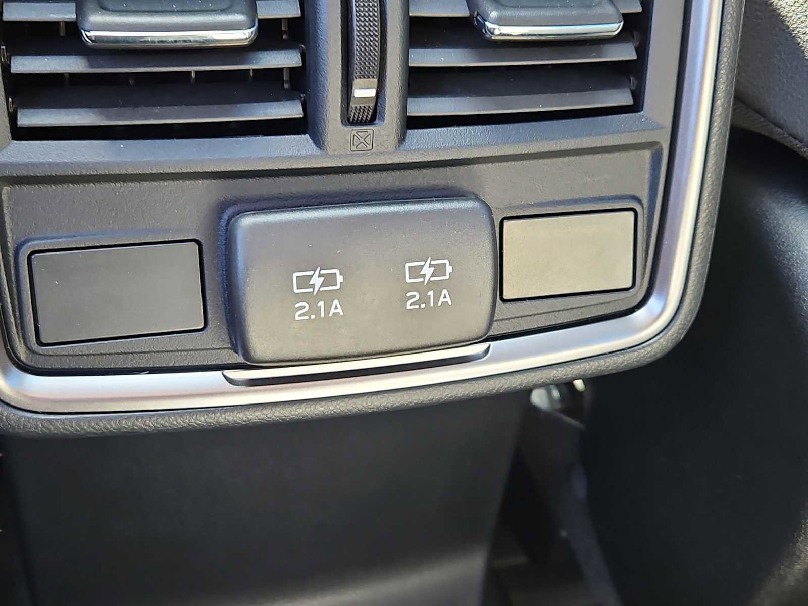 Used 2022 Subaru Forester Premium image 13