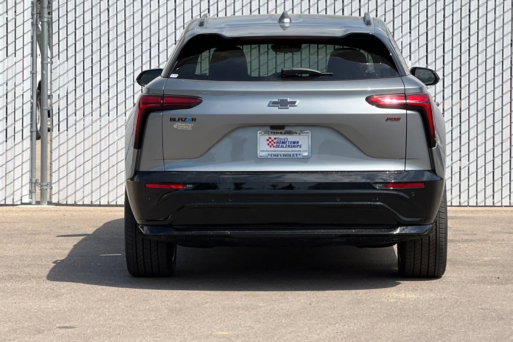 New 2025 Chevrolet Blazer EV RS image 5