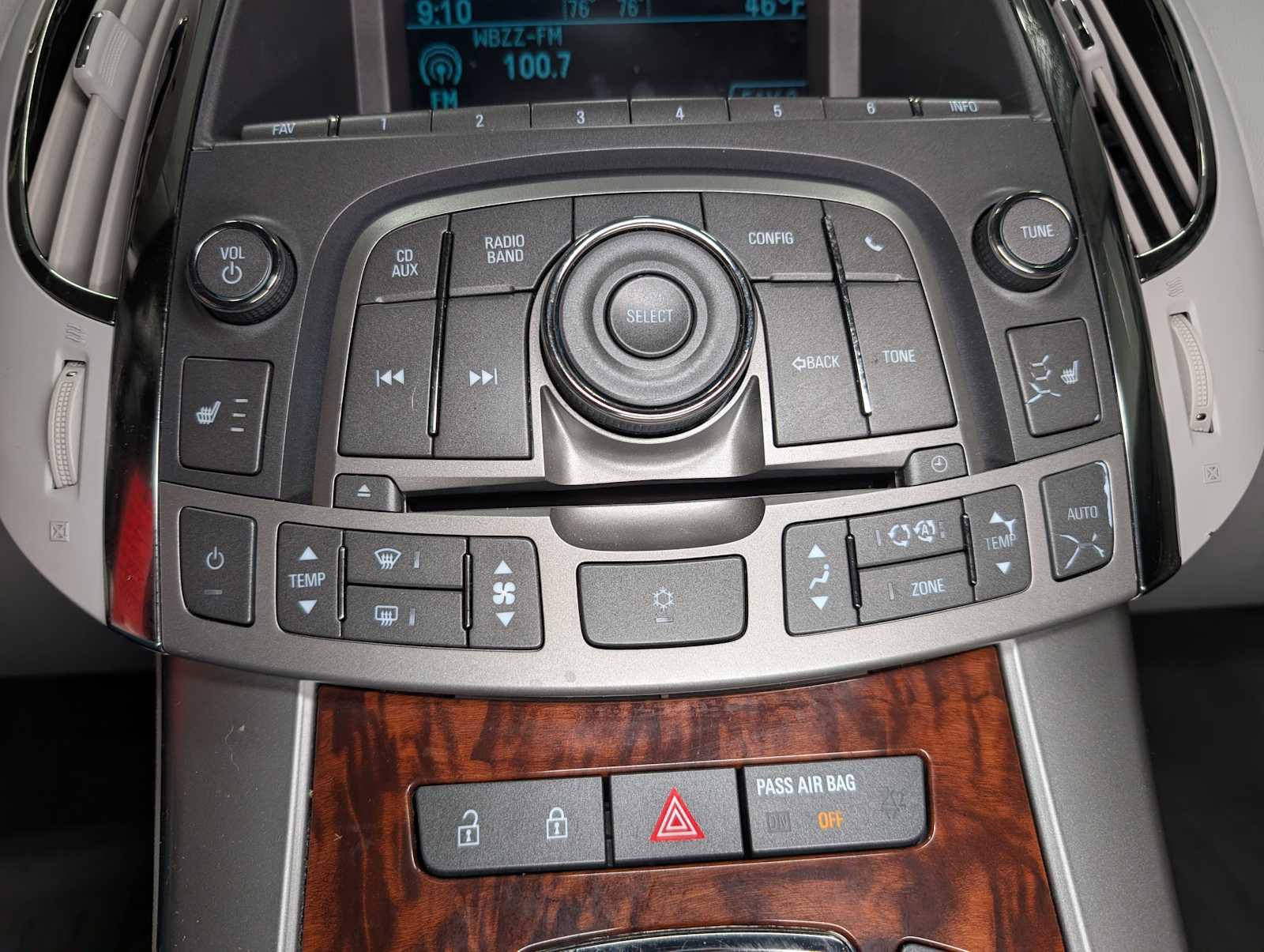 Used 2012 Buick LaCrosse Leather FWD image 28
