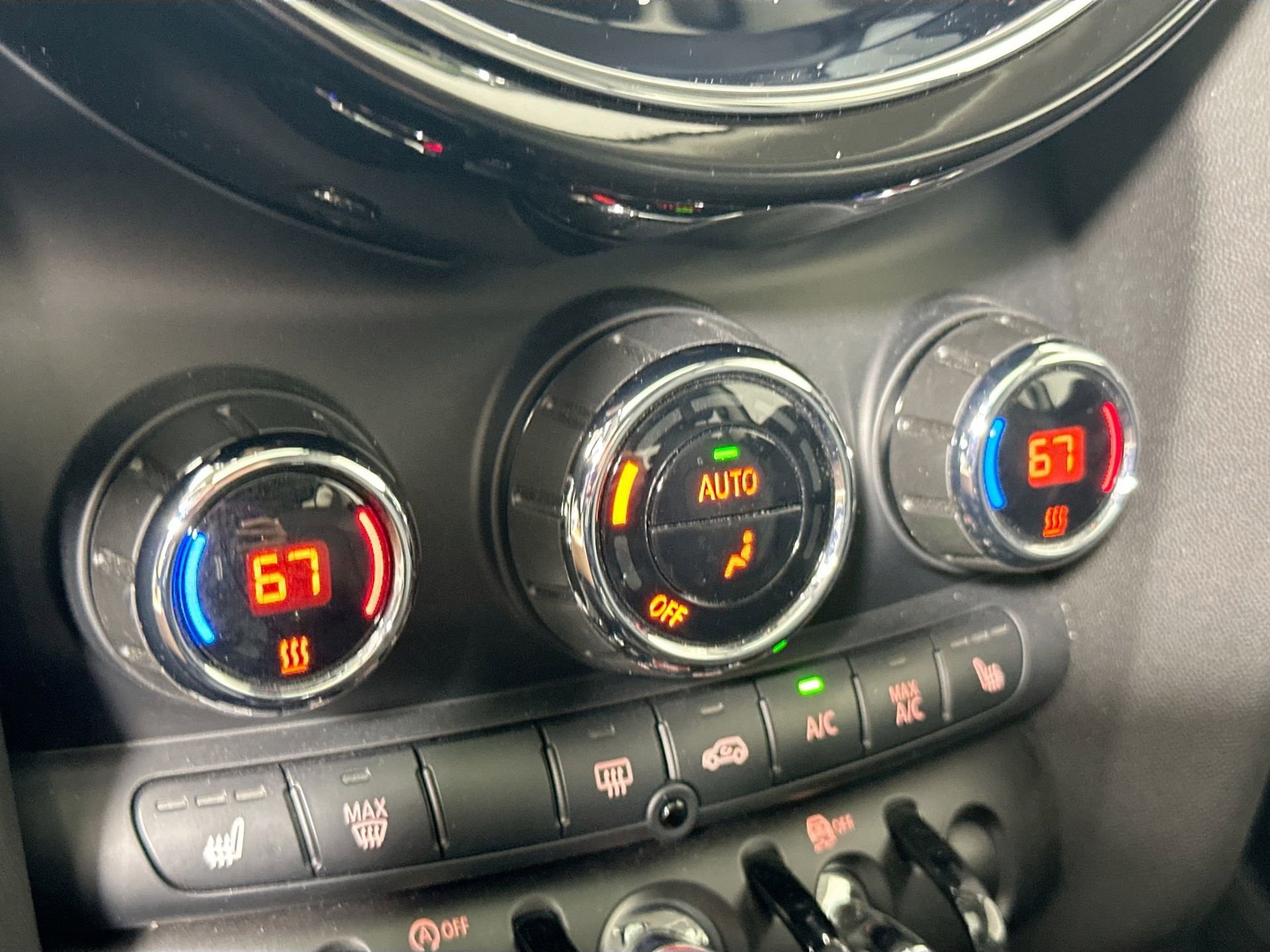 Used 2023 MINI Cooper 2-Door Hardtop image 20