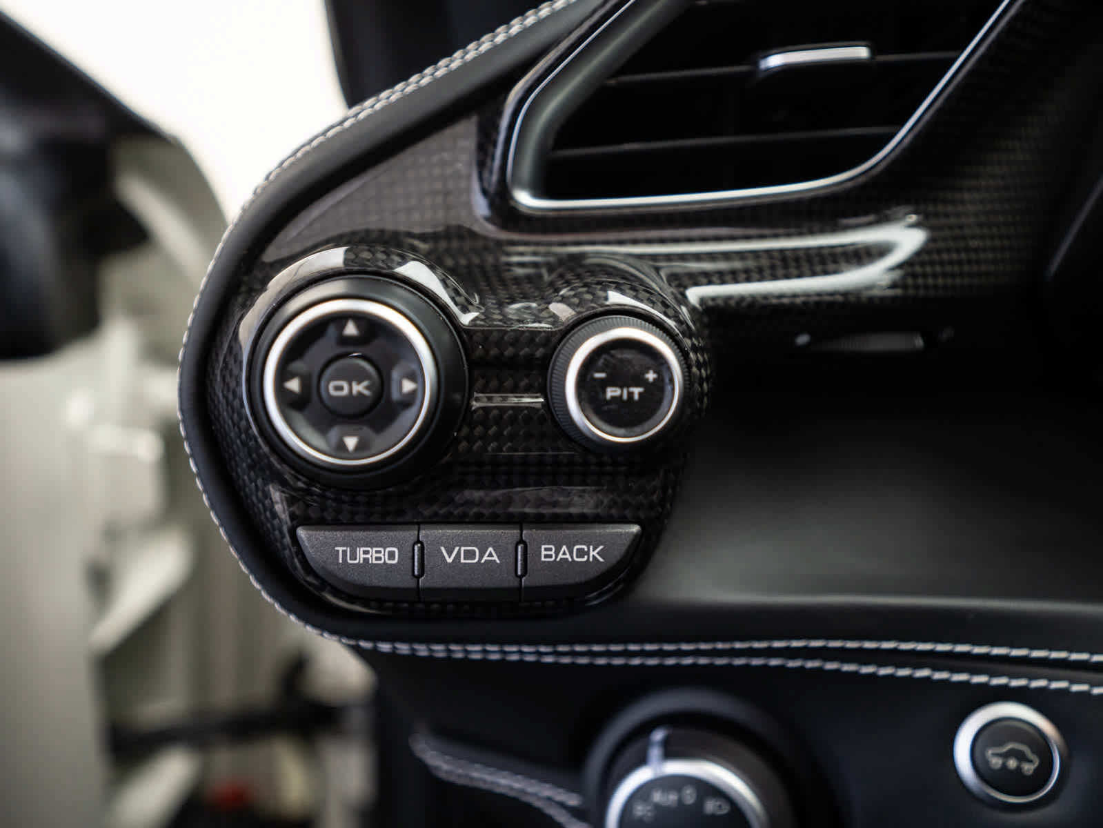 Used 2018 Ferrari 488 Spider RWD image 21