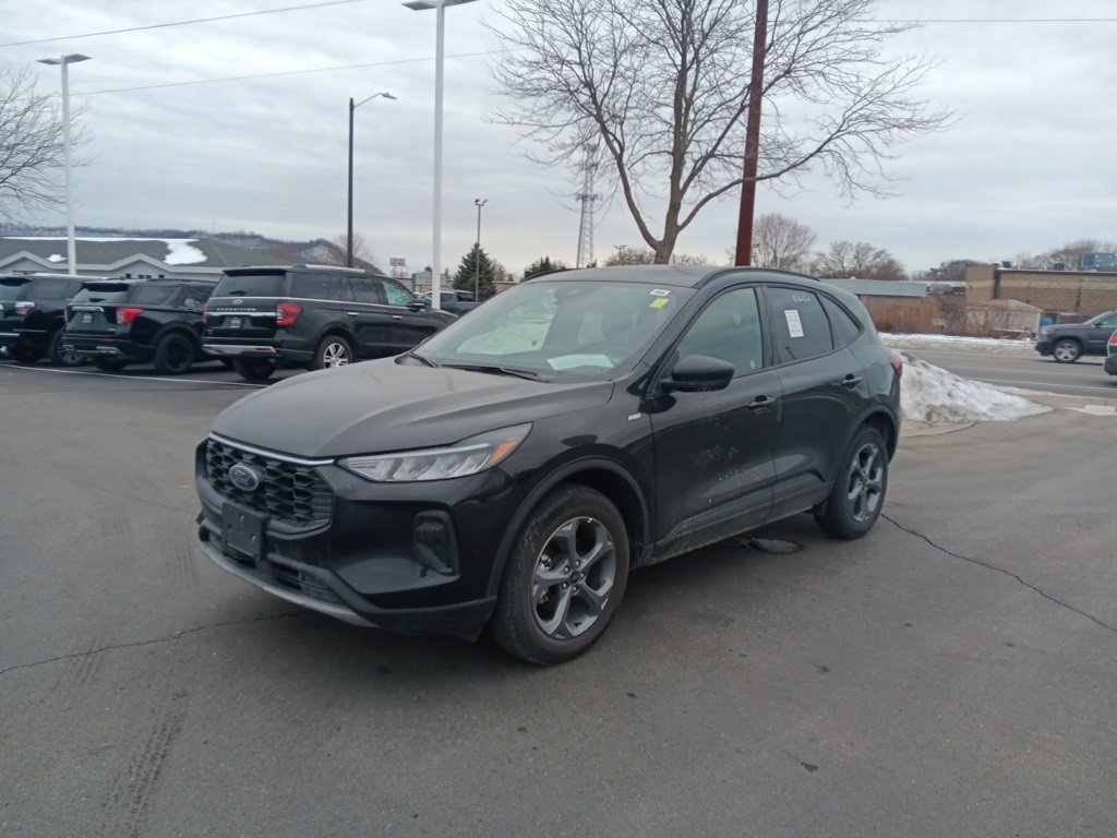 Used 2025 Ford Escape ST-Line image 16