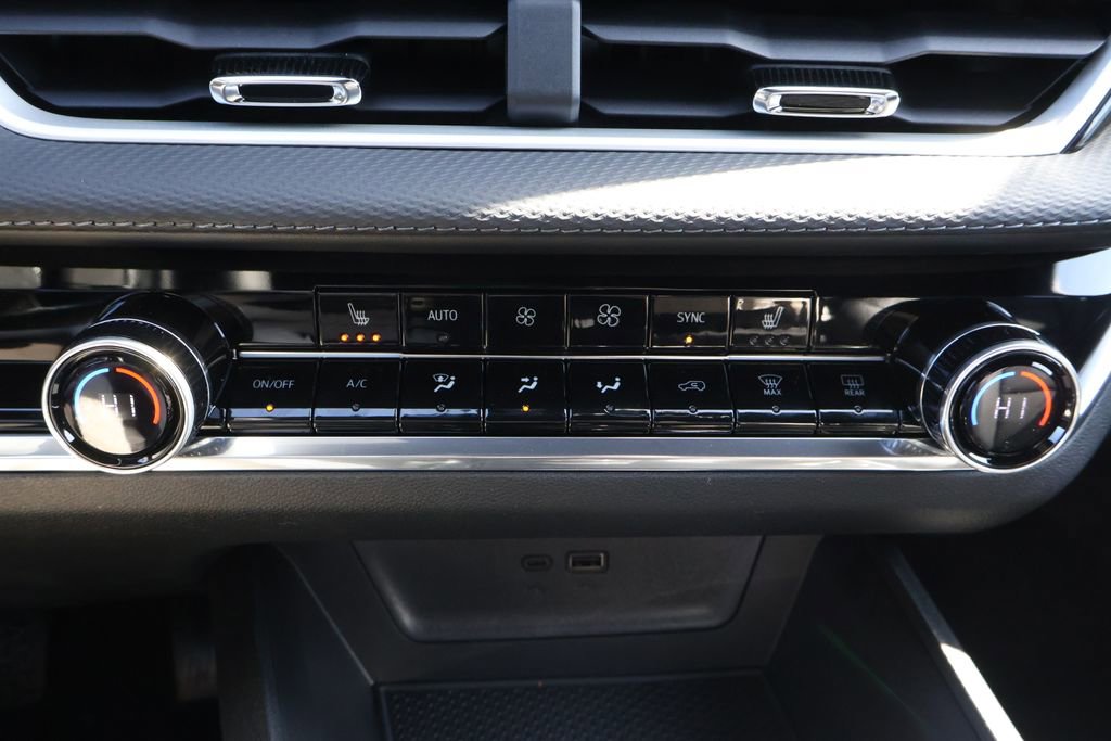 New 2026 Chevrolet Equinox LT w/ Convenience Package II image 27