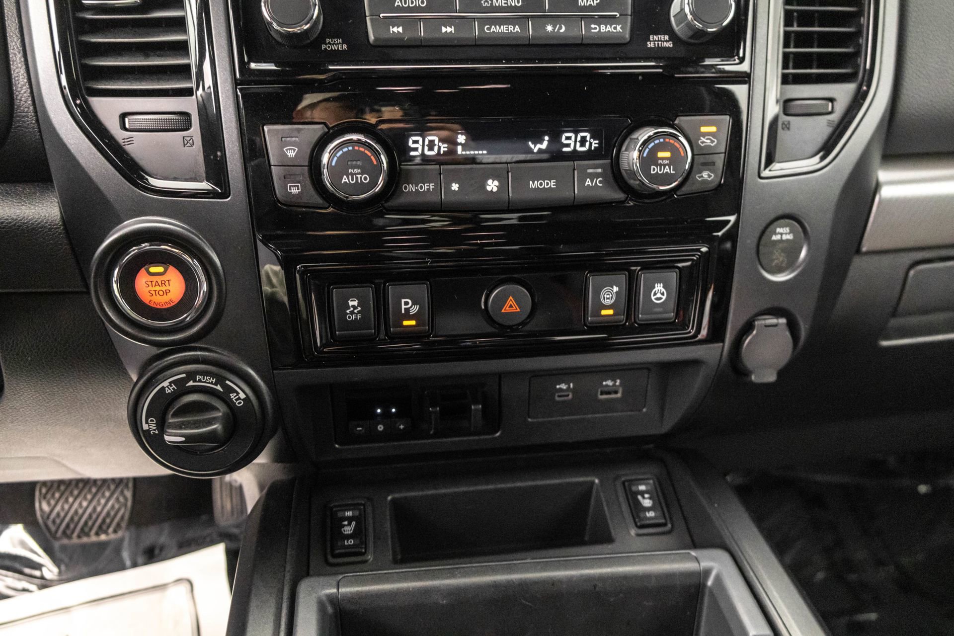 Used 2023 Nissan Titan PRO-4X w/ Pro-4x Convenience Package AWD/4WD image 29