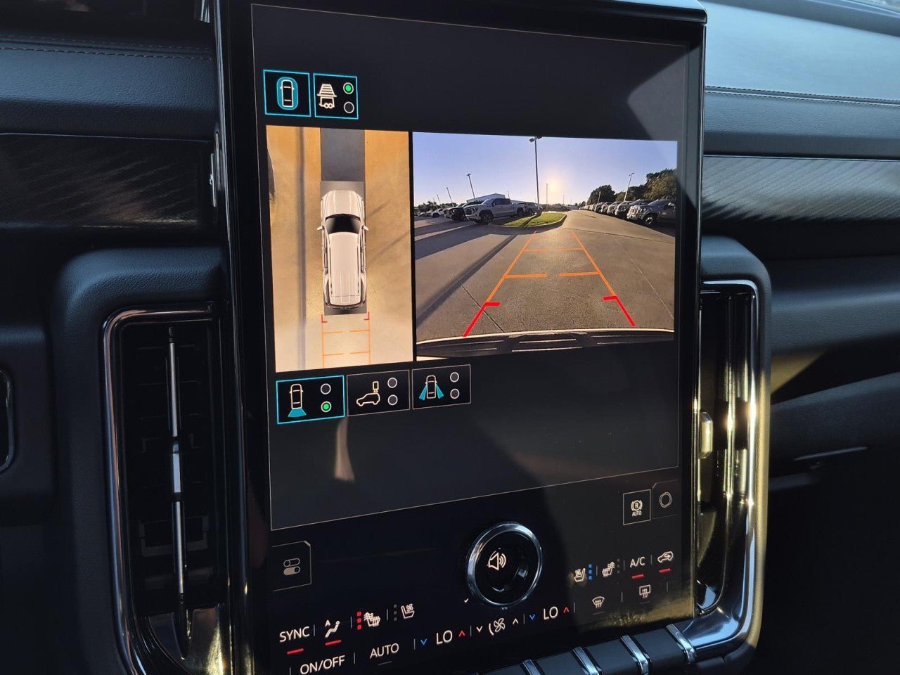 Certified 2026 GMC Yukon AT4 w/ AT4 Premium Package AWD/4WD image 31