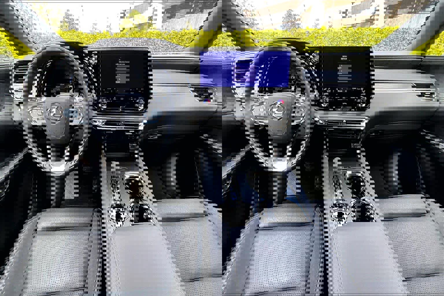 New 2026 Lexus RX 450h Luxury image 5