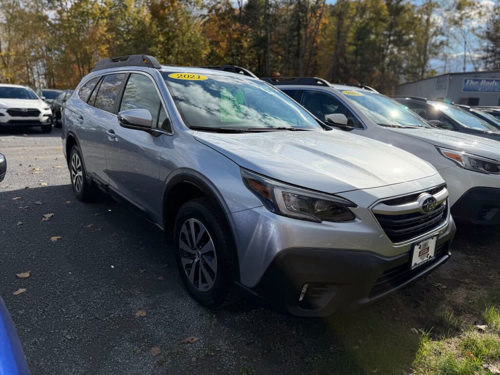 Used 2021 Subaru Outback Premium image 2