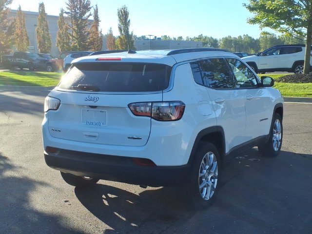 Certified 2023 Jeep Compass Latitude AWD/4WD image 4
