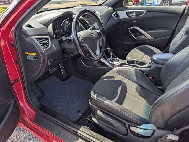 Used 2016 Hyundai Veloster w/ Option Group 02 image 9