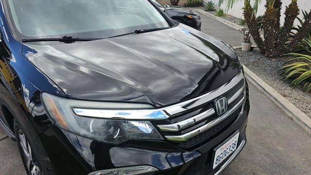 Used 2018 Honda Pilot Touring image 12