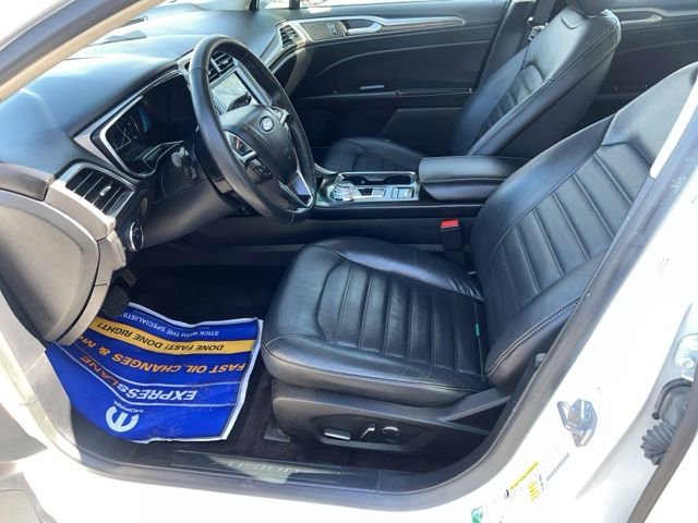 Used 2017 Ford Fusion Energi SE FWD image 11